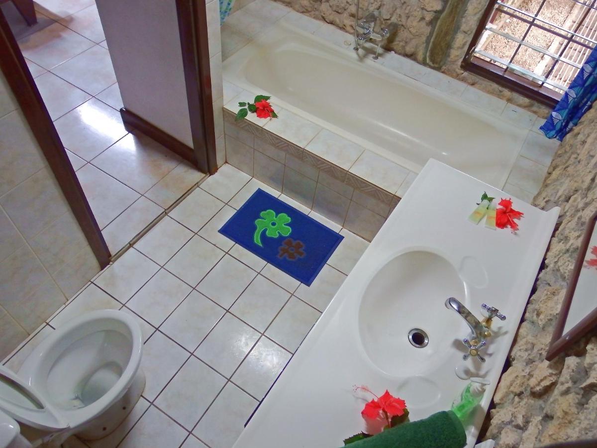 Treetops Boutique Hotel & Bungalows Port Vila Exterior foto